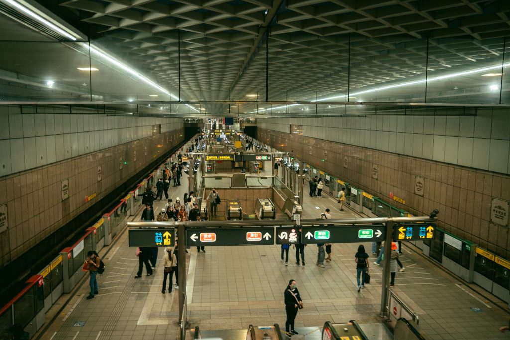 Empréstimos Instantâneos em UAE: Descubra as Vantagens do Beehive, Yallacompare e Outras Plataformas - Como solicitar emprétimo online nos Emirados Arabes Unidos?