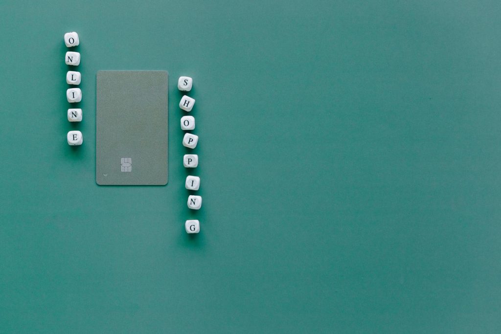 Como Escolher a Melhor Carta de Crédito: Comparativo entre UniCredit, Intesa Sanpaolo e Banca Monte dei Paschi - Como solicitar cartão de crédito online na Italia?